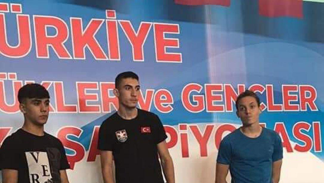 Türkiye Kıck Boks Şampiyonasında Furkan ARDA 3. Oldu.