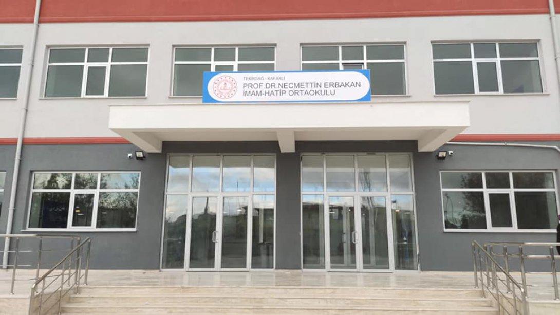 Prof.Dr .Necmettin Erbakan İmam Hatip Ortaokulu Açıldı.