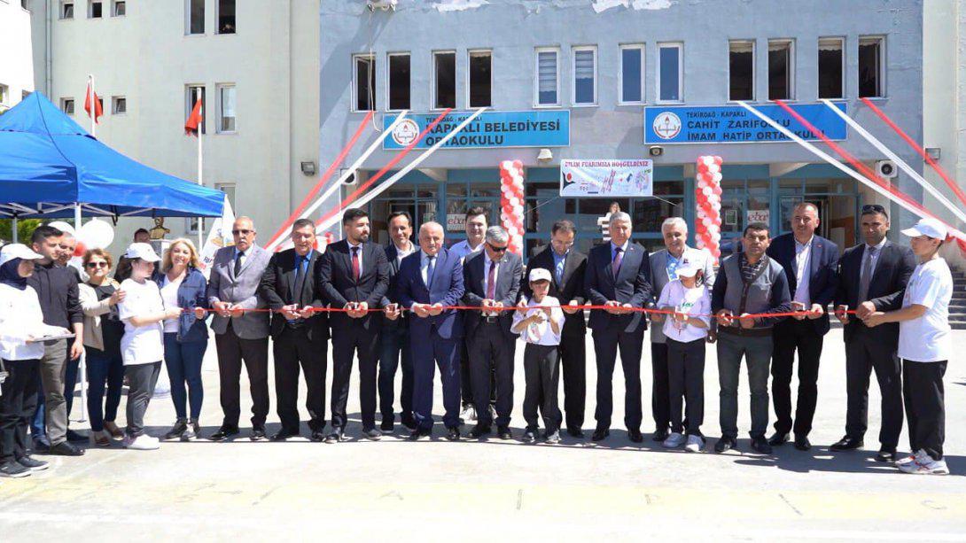 Kapaklı Belediyesi Ortaokulu 4006 TÜBİTAK Bilim Fuarı Açıldı.