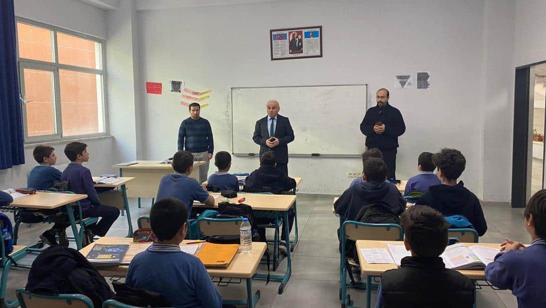 Prof Dr .Necmettin Erbakan İmam Hatip Ortaokulu Öğretmen ve Öğrencileri İle Bir Araya Geldi