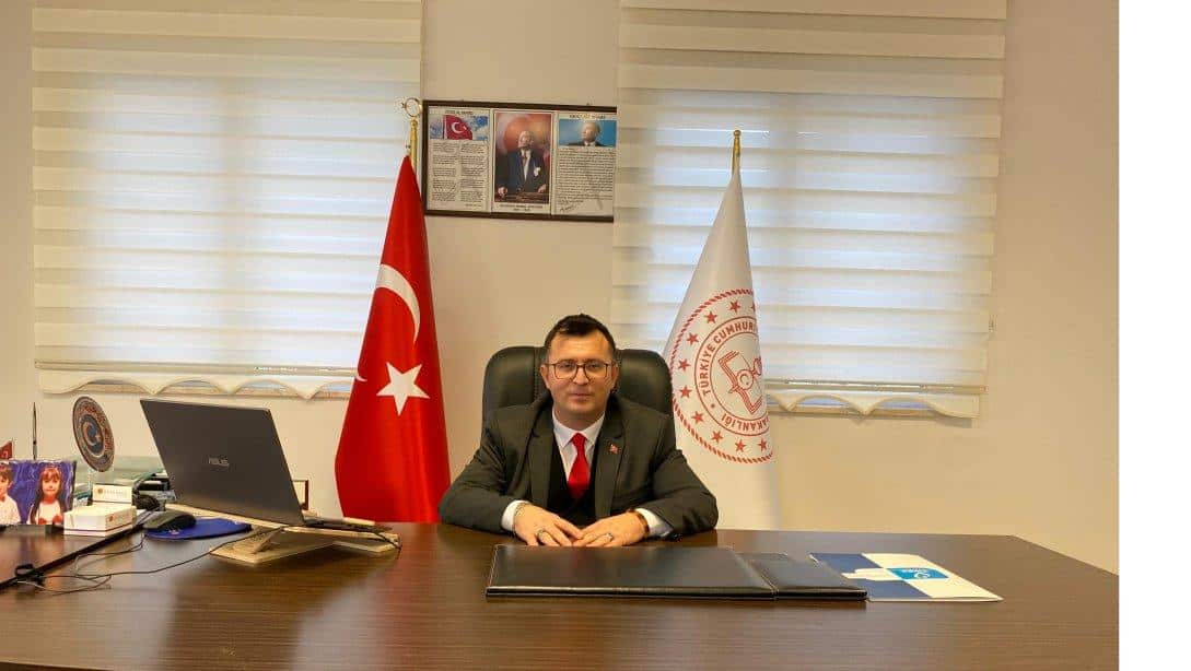Kapaklı İlçe Milli Eğitim Müdürü Olarak Atanan Halil VARDI Görevine Başladı.